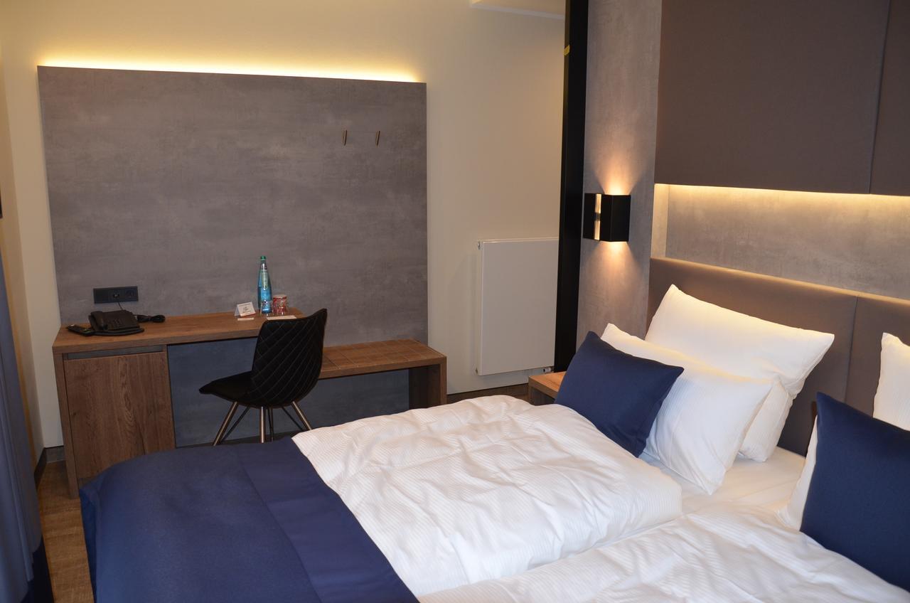 Sky Hotel Cloppenburg Exterior foto